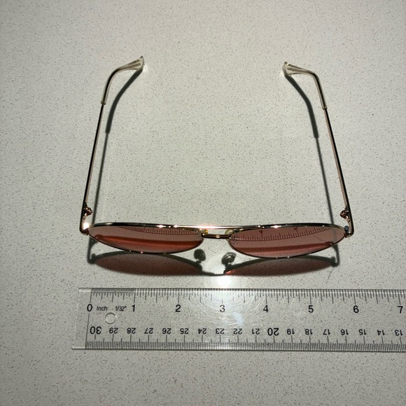 Quay Sunglasses with Pink Lenses - Picture 9 of 9